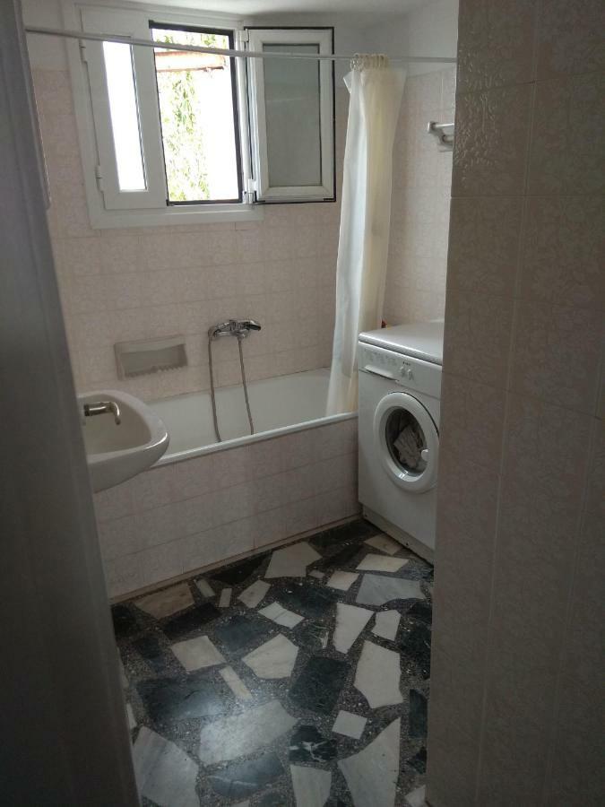 70M2 Neoclassic Villa, Excellent Location Great View Last House Of Village Kalloni  Exterior photo